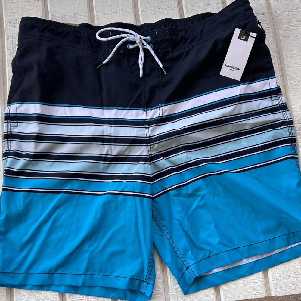 Goodfellow & Co. Men’s 9” Board Shorts Drawstring Waist‎ Mesh Liner Size XL